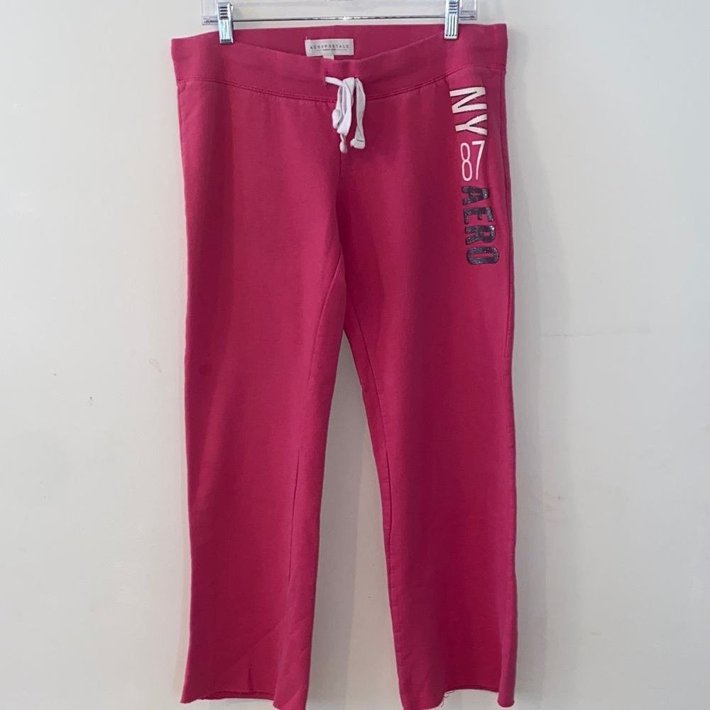 3/$45 Aeropostale Fuchsia Joggers with NY Aero Print Size Large